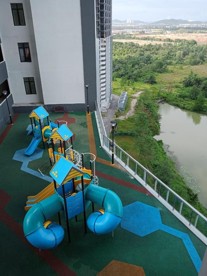 Legoland-happyrainbow At D'pristine-8pax With Lakeview *